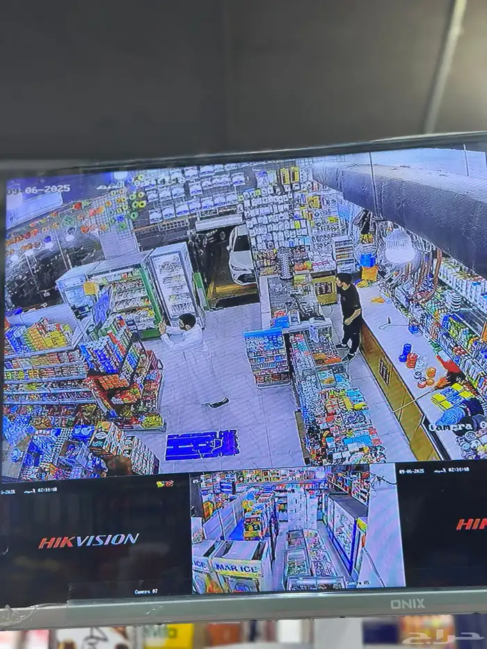 كاميرات مراقبة 1