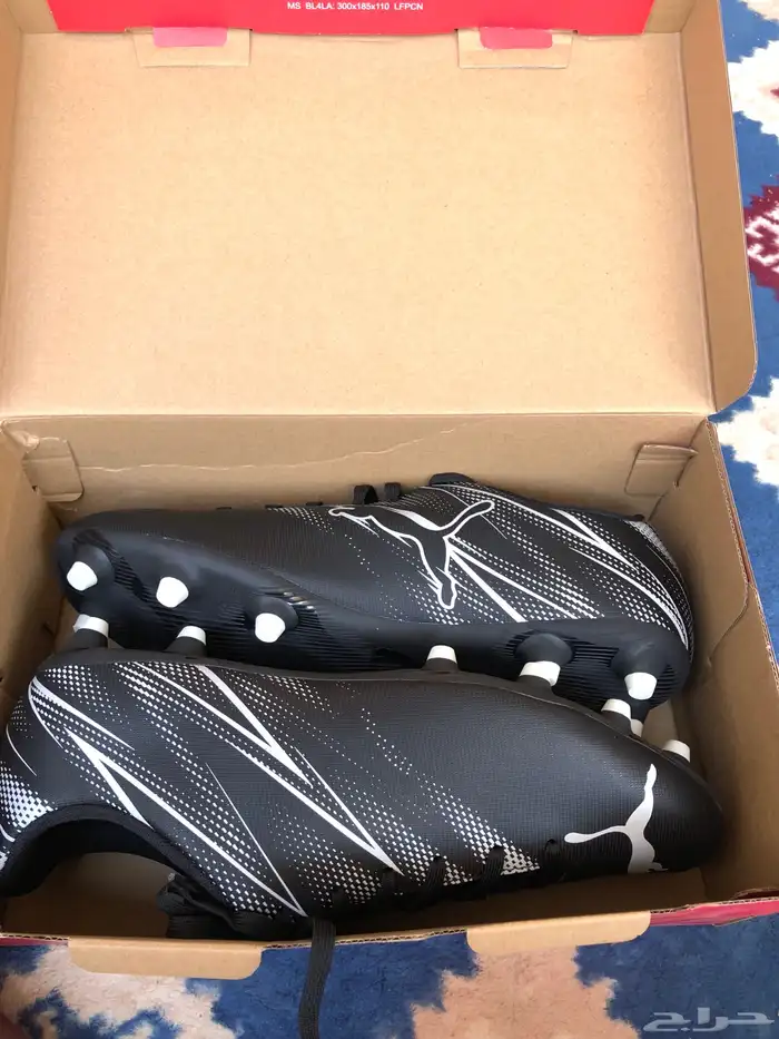 للبيع بوت كورة بوما مقاس 43 2