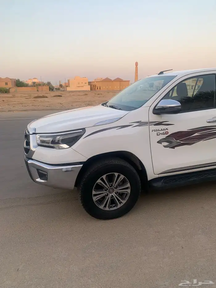 هايلوكس دبل ديزل جحم 2400 شرط 3