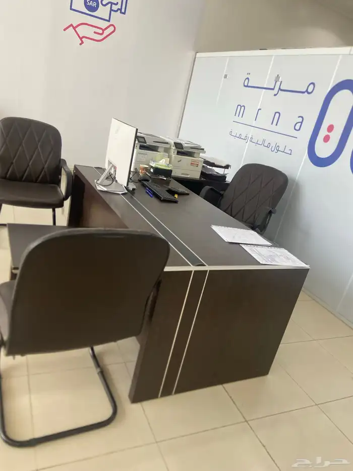 اثاث مكتبي للبيع بالكامل طولات ومكاتب ووكراسي 2