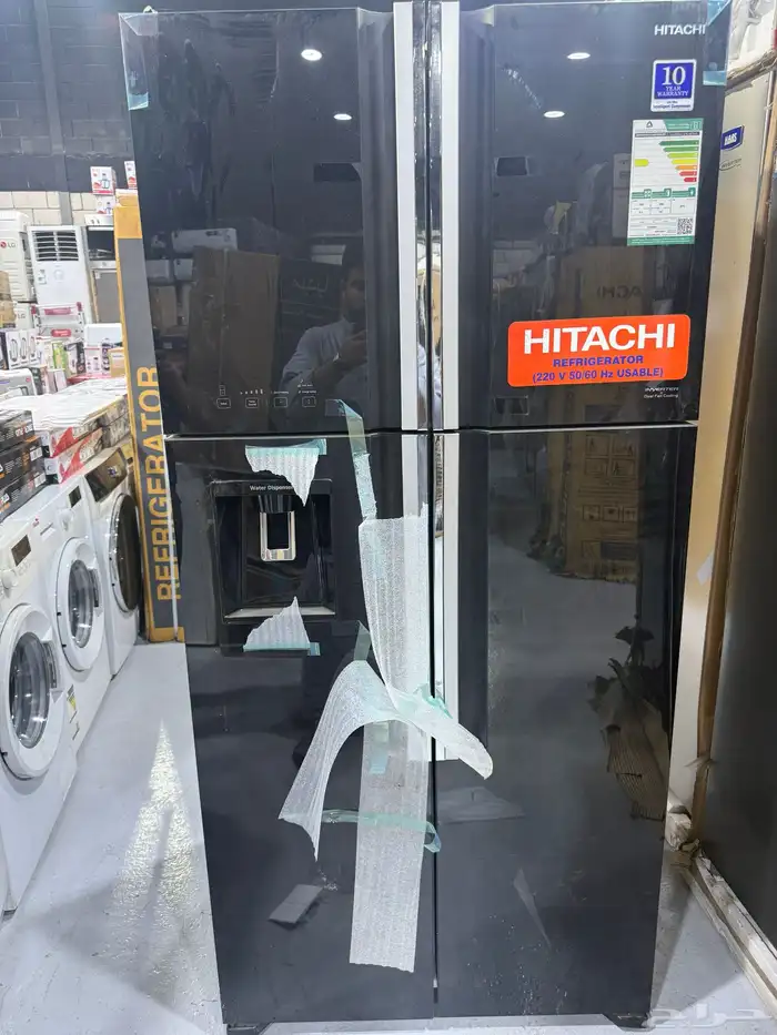 ثلاجه هيتاشتي 4 أبواب زجاج مع براده استوك 2