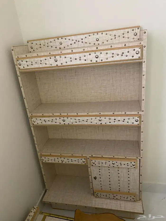 يوجد اثاث كنب هوم سنتر بحاله جيده و دولاب اطفال لبيع بريدة 19