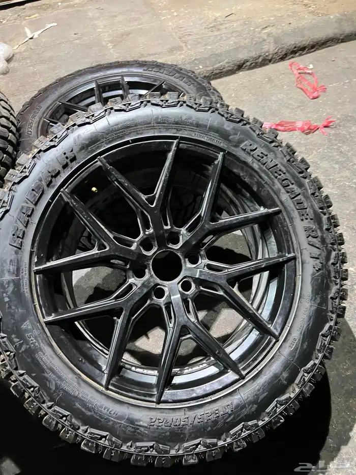 جنوط همر 6 مسمار مع كفرات حجري مقاس 325 50 22 7