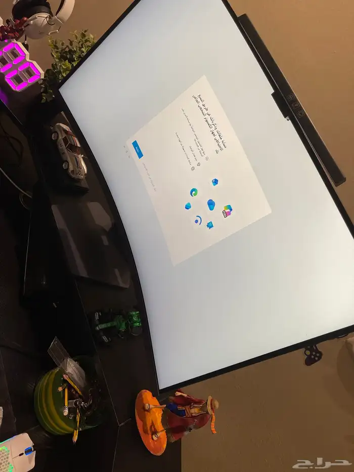 شاشة قيمنق الترا قير 32 بوصه 0