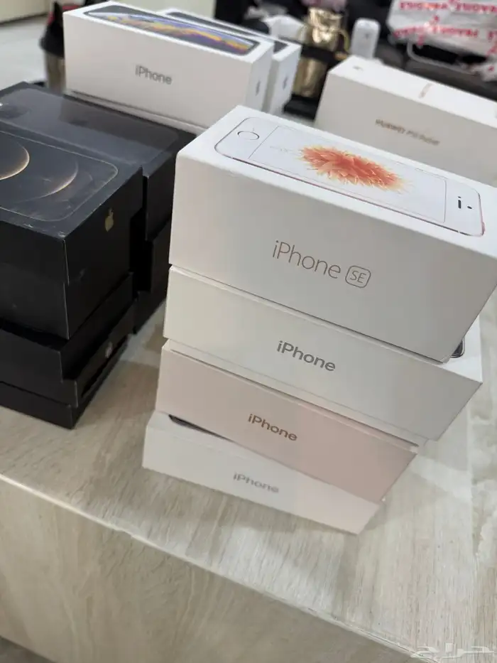 علب بوكسات اجهزة الآيفون وسامسونج وايباد 38