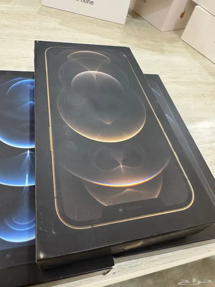 علب بوكسات اجهزة الآيفون وسامسونج وايباد 1