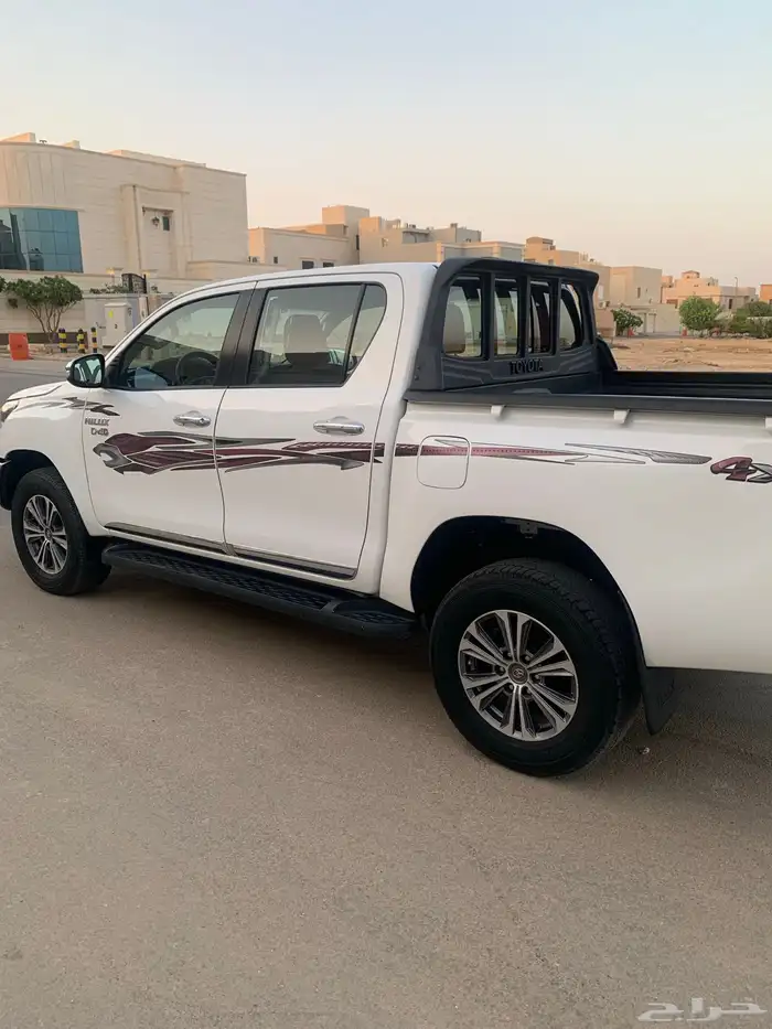 هايلوكس دبل ديزل جحم 2400 شرط 9