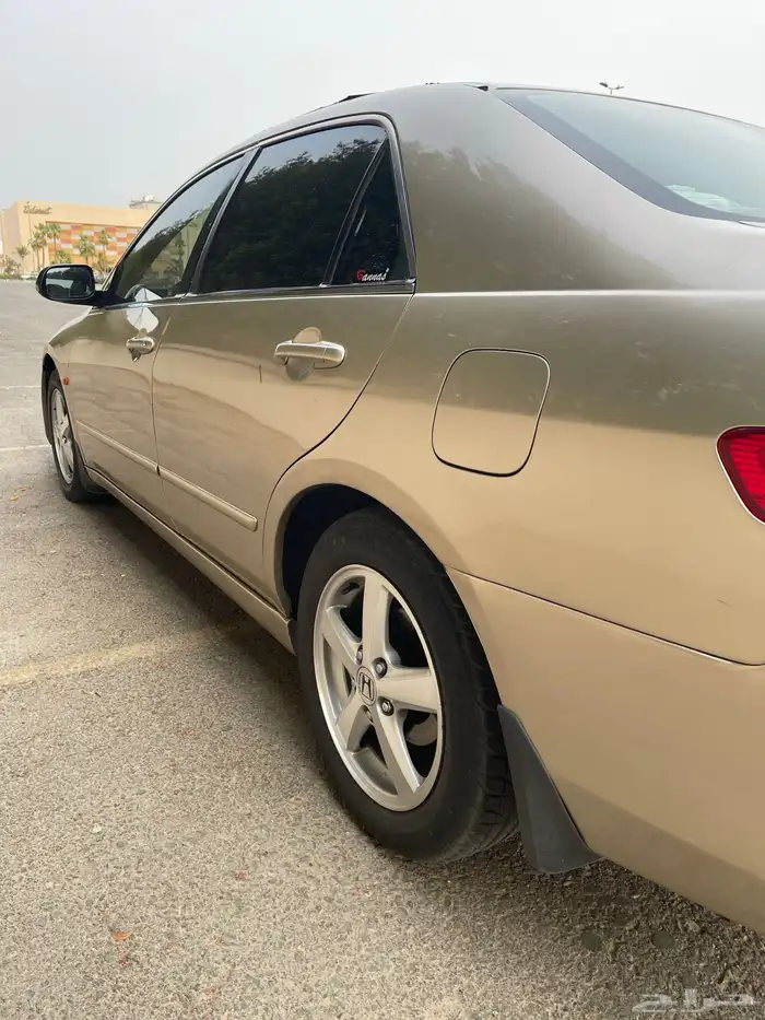 هوندا اكورد 2004 LX فل كامل 9
