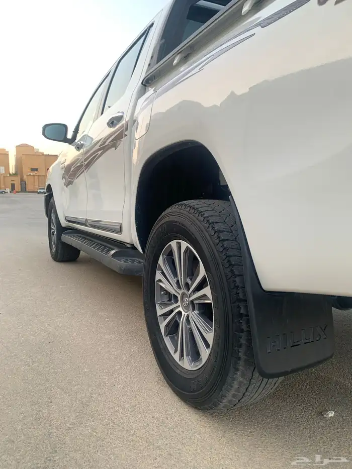 هايلوكس دبل ديزل جحم 2400 شرط 11