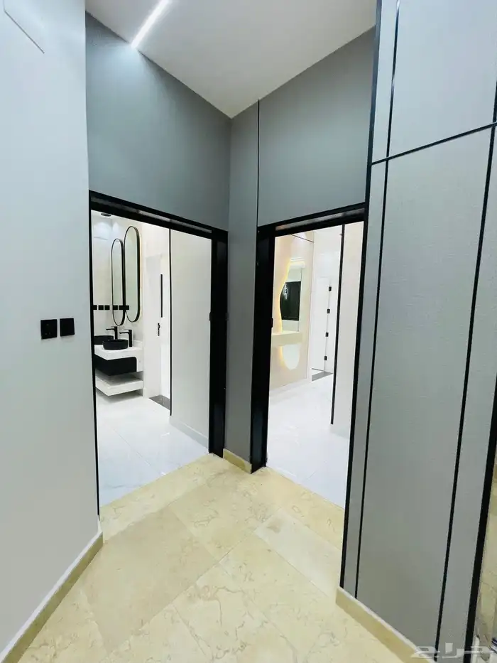 للبيع شقق علوي مع سطح مصعد راكب حي الإسكان بسعر 550 الف 6