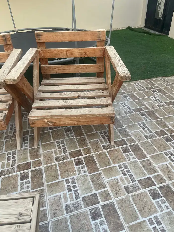 للبيع جلسة خارجية من خشب 0