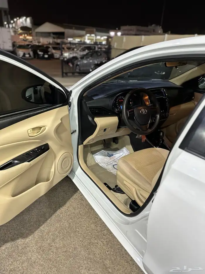 تويوتا يارس 2022 فل وكالة 27