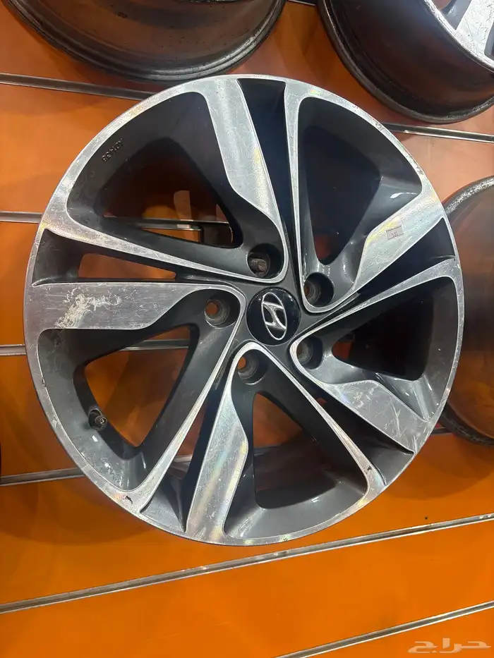 للبيع جنوط النترا مستخدم مقاس 17 اصلي 2