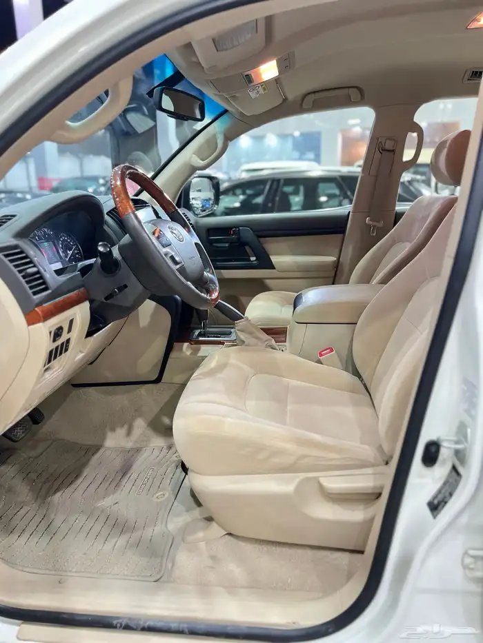 تويوتا لاندكروزر GX 2015 قير اتوماتيك 6 سلندر ماشي 238 الف 10
