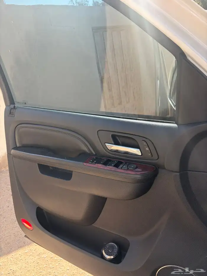 كاديلاك اسكاليد 5