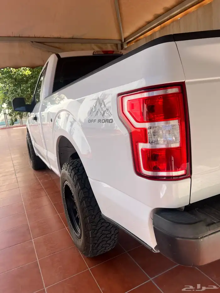 فورد F150 بدون دبل V8 9