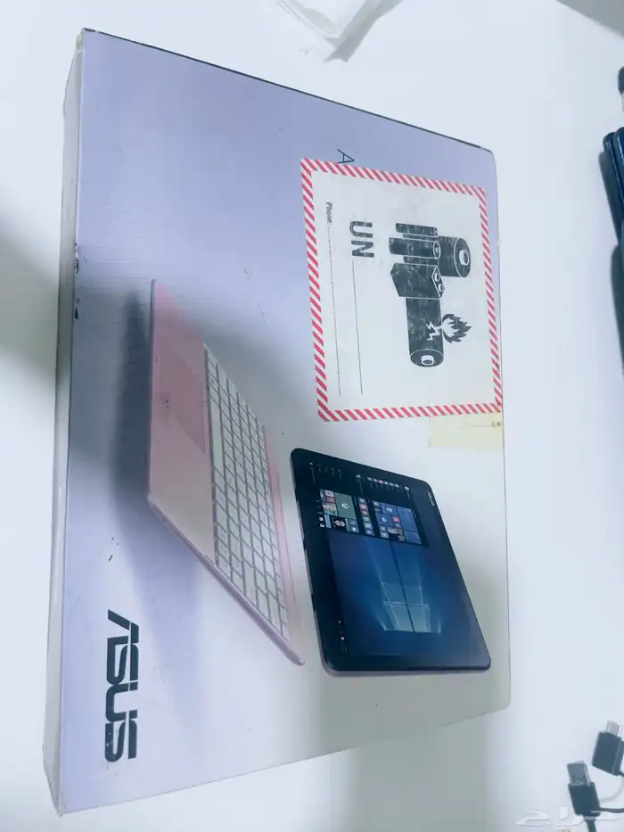 للبيع او البدل ألترا بوك ASUS Transformer mini 6