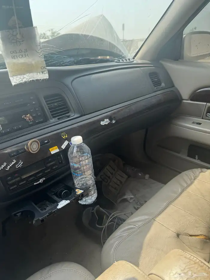 فورد جراندماركيز 2011 امريكي 4