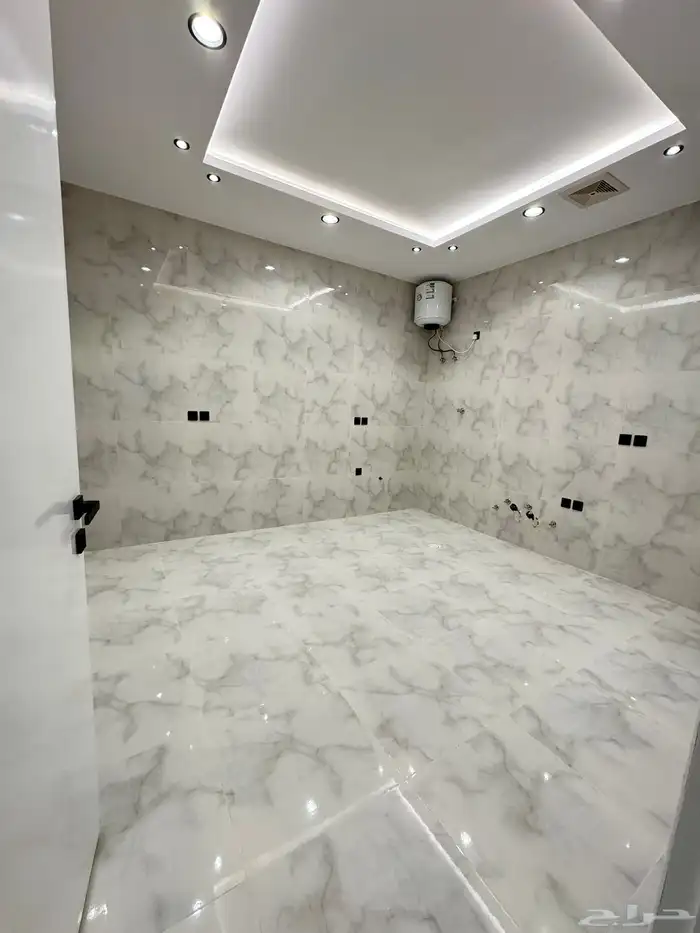 للبيع فلة شمال الخميس موقع مميز جوار مسجد والخدمات 8