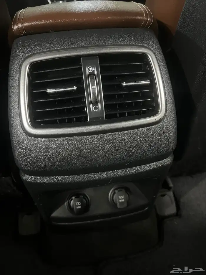 البيع سمح سورنتو 2017 ديزل 7 ركاب 3 مراتب 6