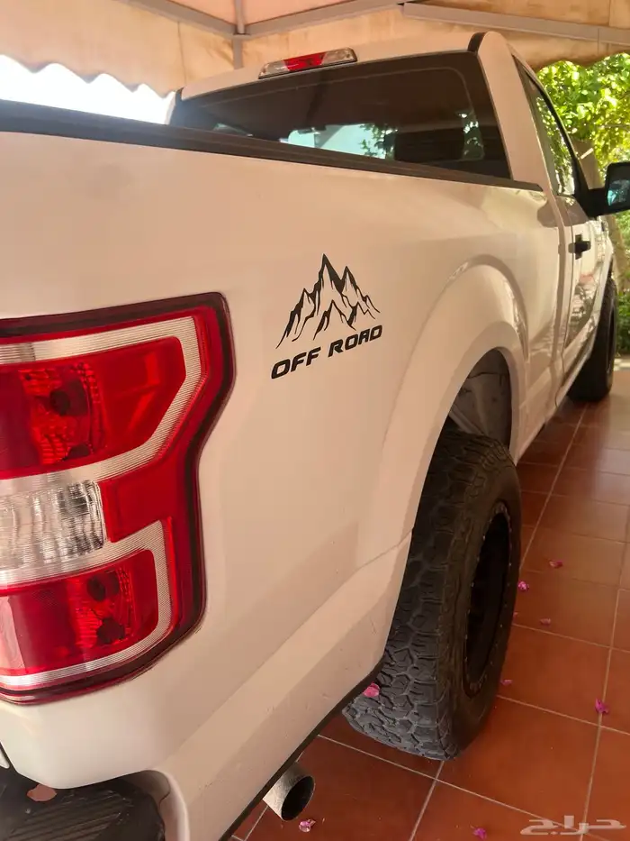 فورد F150 بدون دبل V8 10