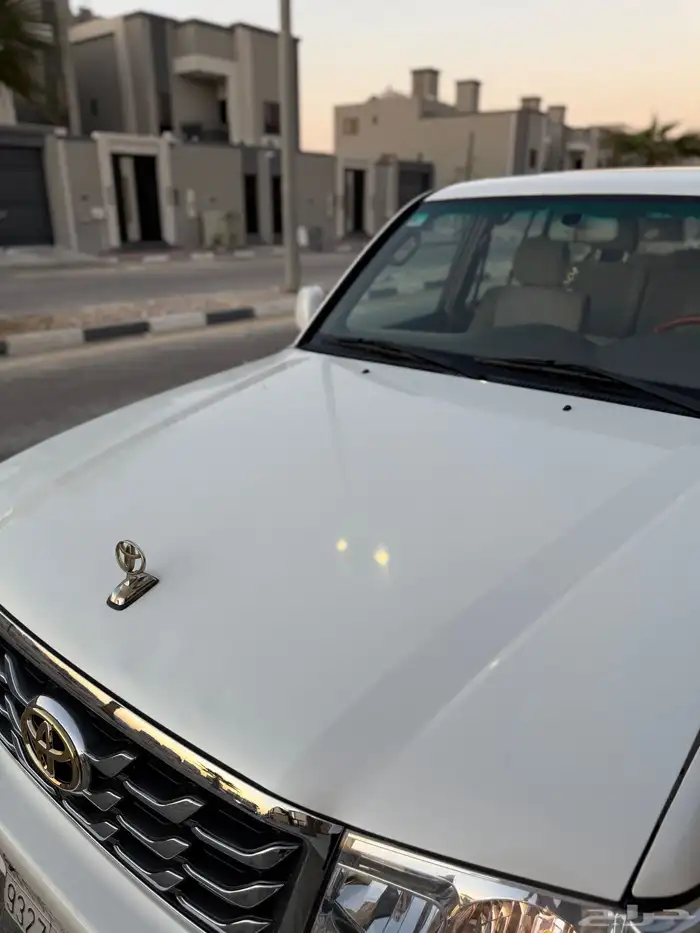 لاندكروزر GXR جكسار قير عادي اساس فل 2006 بريمي 17
