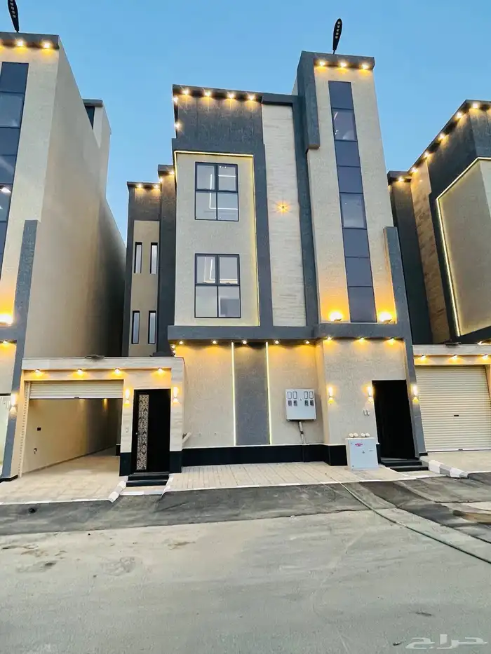 للبيع شقق علوي مع سطح مصعد راكب حي الإسكان بسعر 550 الف 0