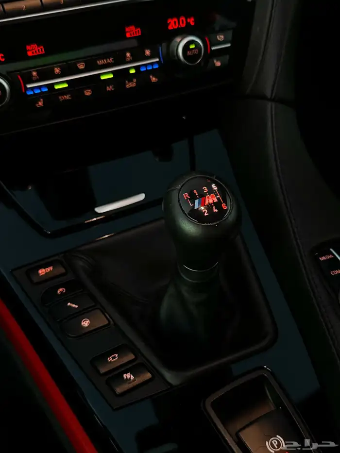 BMW M6 F13 V8 Manuel قير عادي 4