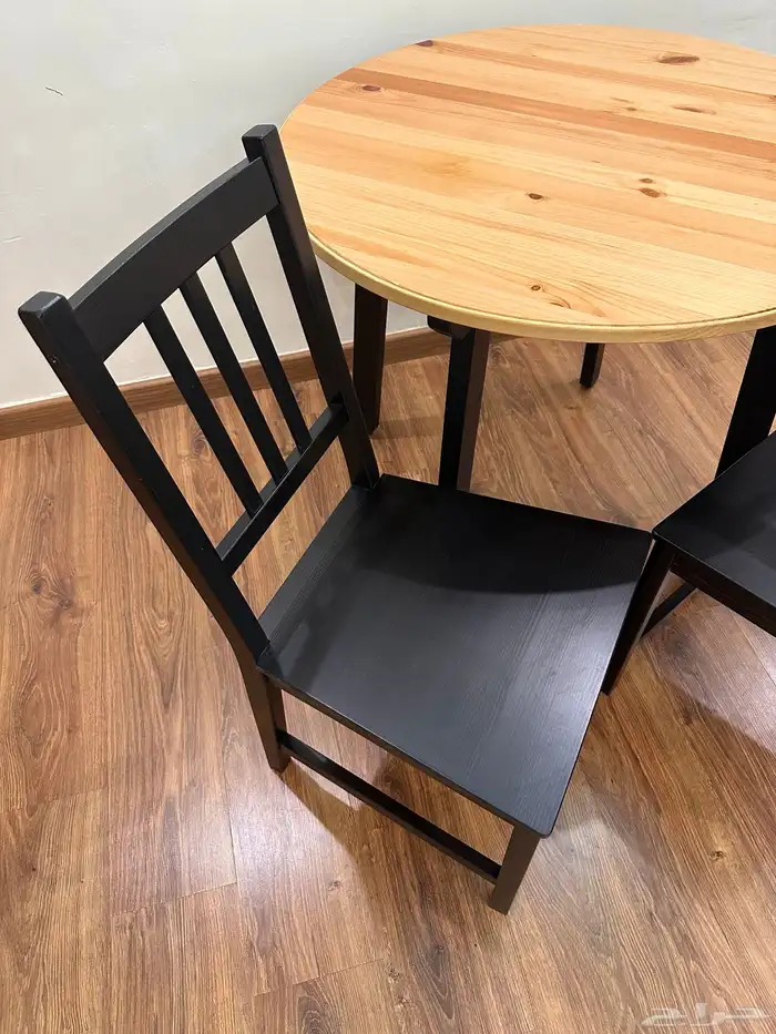 طاولة طعام 2