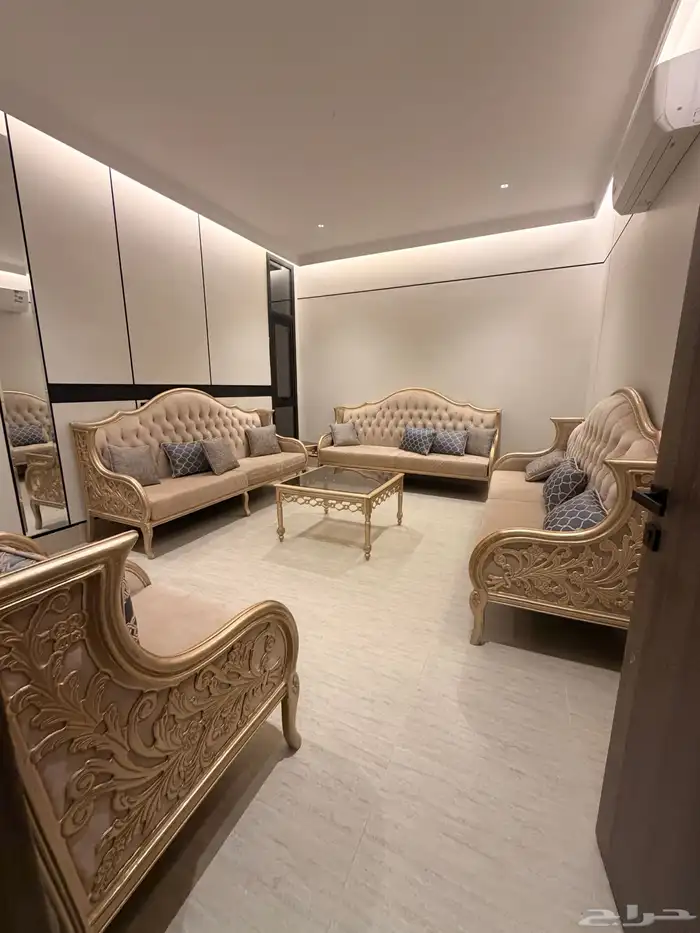 حوض اسماك طاولة كنب غرفة نوم فرشة ارضية 6