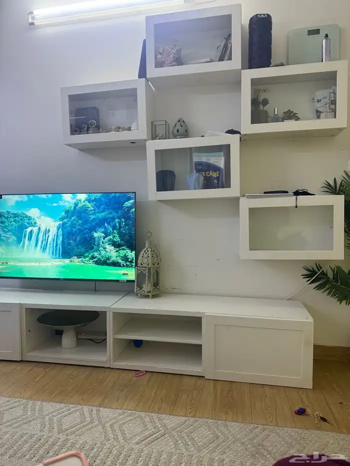 مكتبه ايكيا وطاوله طعام 2