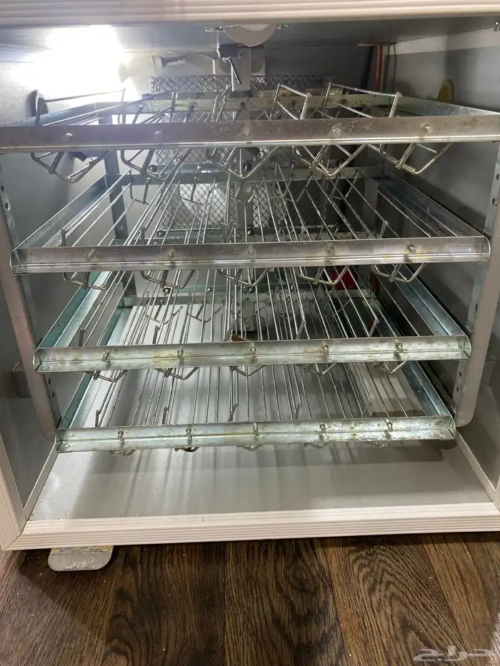 فقاسة ماركة فيم FIEM الإيطالية العالمية 4