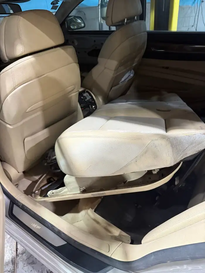 للبيع bmw قطع غيار فقط 730 موديل 2012 5