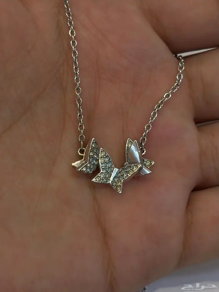 عقد lilia من سواروفسكي 1