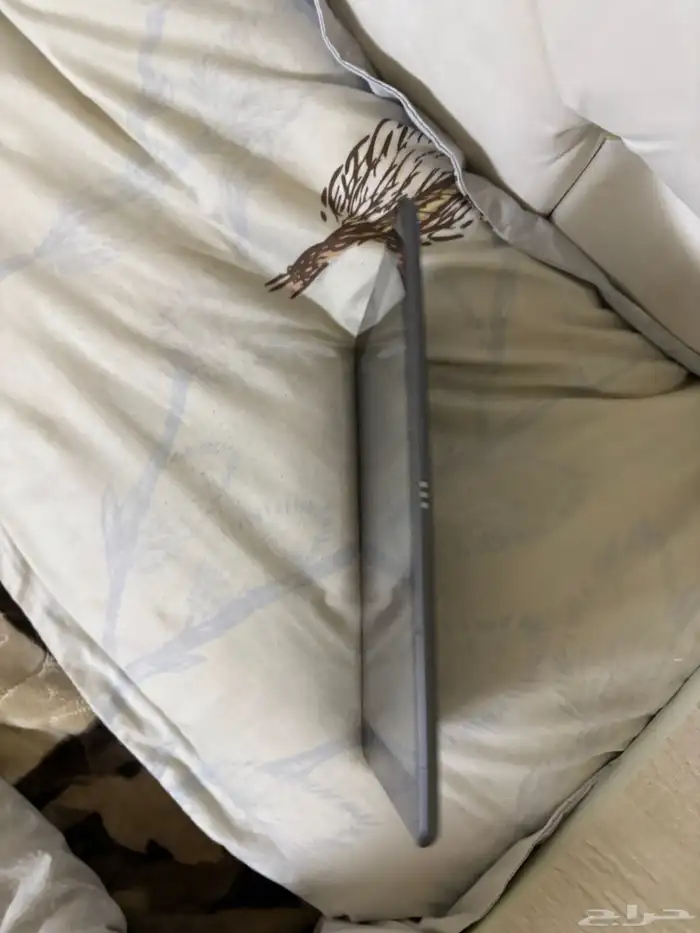 ايباد الجيل التاسع للبيع على السوم 3