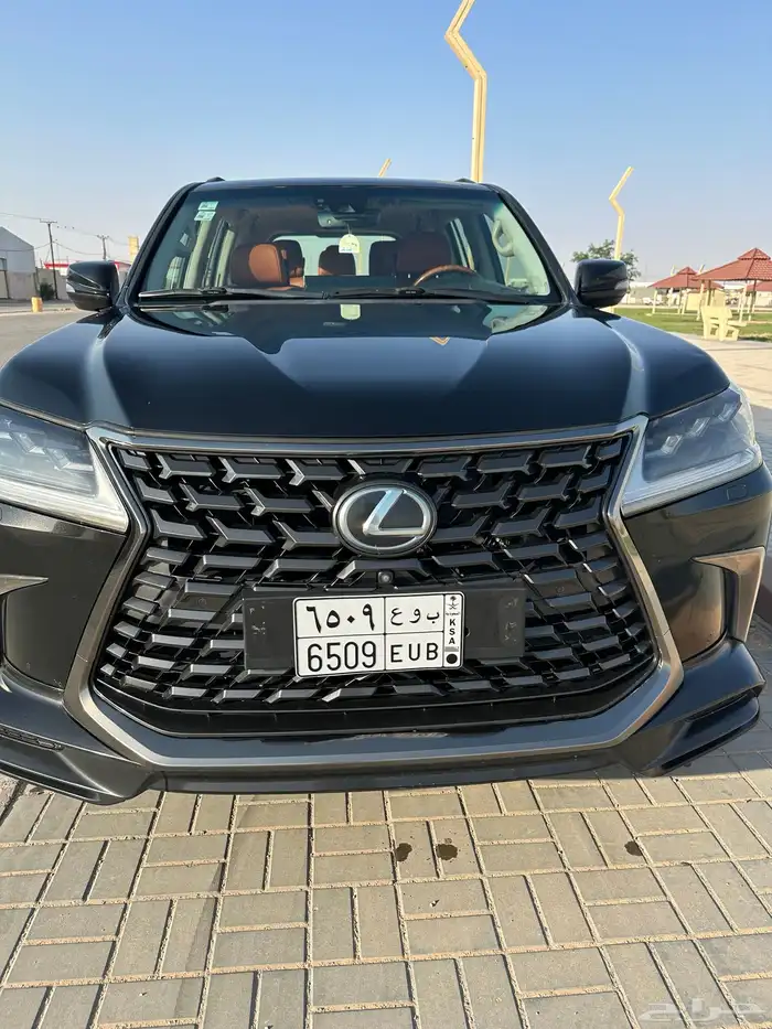 جيب لكزس اسود 2016 7