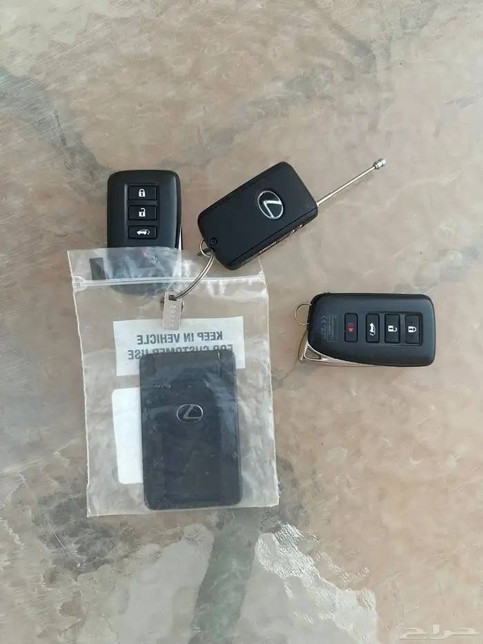 جيب لكزس اسود 2016 23