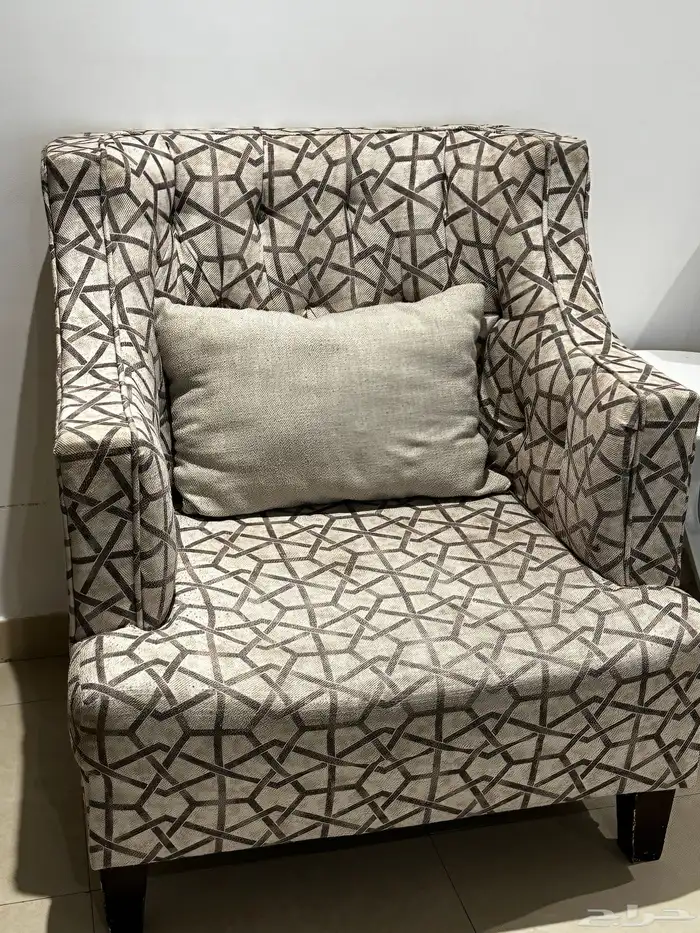 كنب 2 كبار و2 كراسي 3