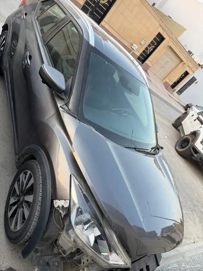 للبيع - نيسان كيكس 4