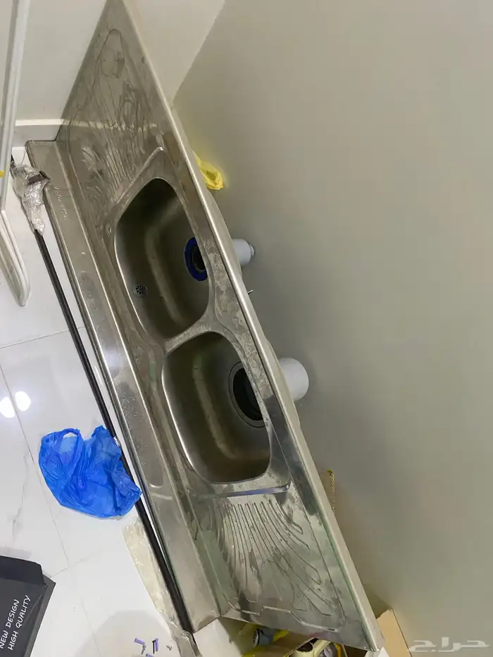 يوجد اثاث كنب هوم سنتر بحاله جيده و دولاب اطفال لبيع بريدة 10