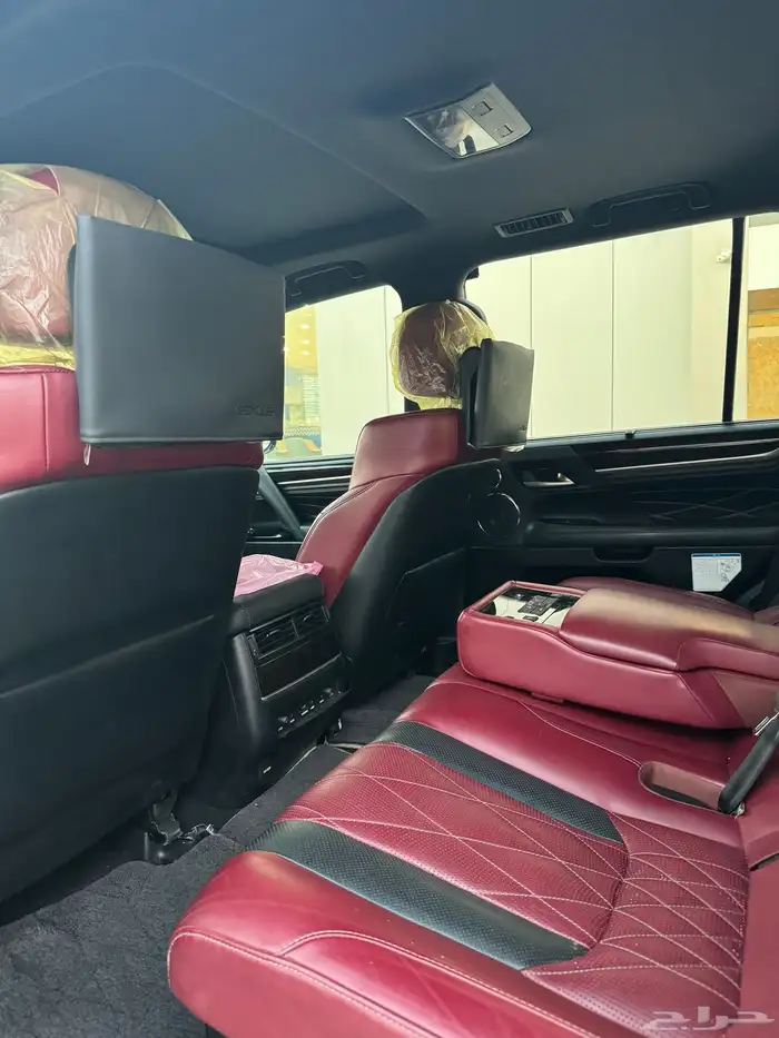 للبيع جيب لكزس بلاك اديشن 2020 سعودي 8