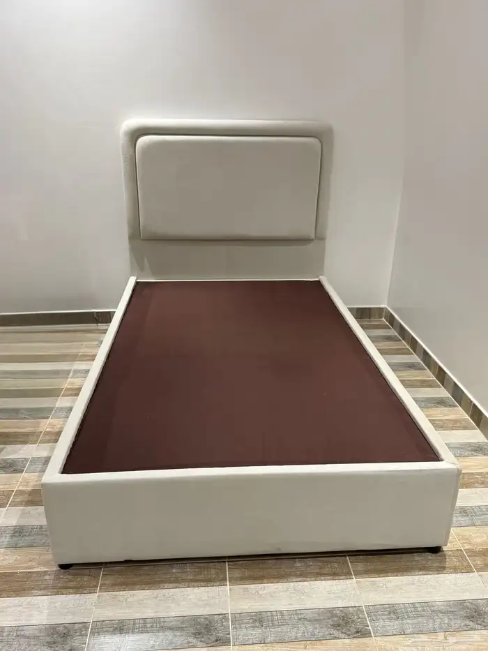سرير 0