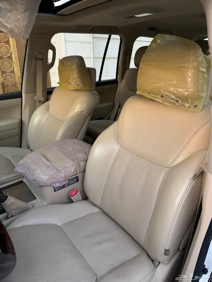 للبيع جيب لكزس LX 570 2014 S شبه الجديد 50