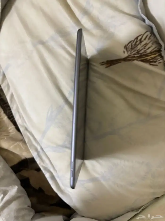 ايباد الجيل التاسع للبيع على السوم 4
