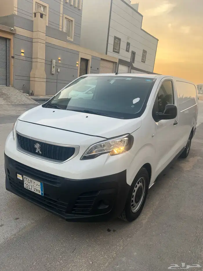 بيجو اكسبريت 2020 7