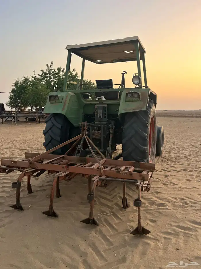 لبيع حراثه فنت 306 مع البكت ومخراش 6