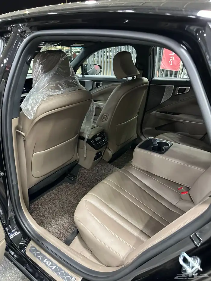 كيا K8 نص فل 2022 اسود لدى معرض(عبيد الرشيدي) 31