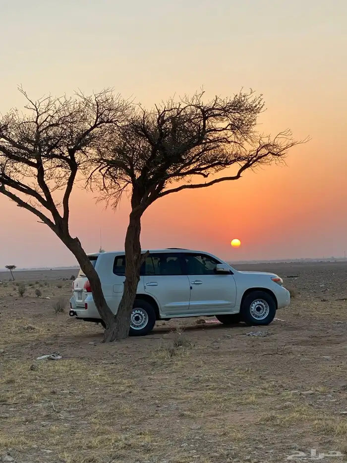 للبيع كفرات شاهين 17 تايلندي مع جنوط صيني 16