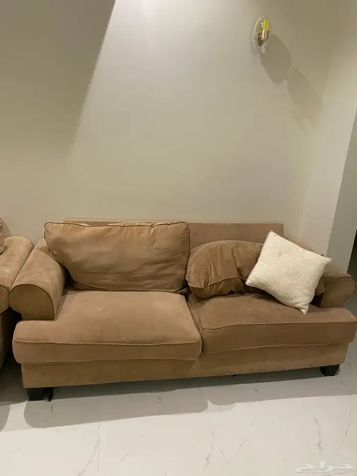 يوجد اثاث كنب هوم سنتر بحاله جيده و دولاب اطفال لبيع بريدة 7