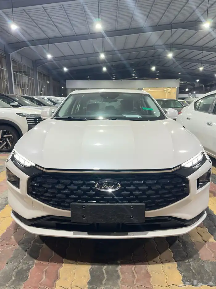 فورد تورس امبيانتي استندر 2026 ابيض اسود الناغي 0